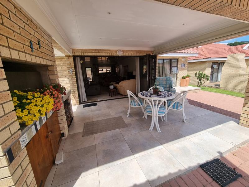 2 Bedroom Property for Sale in Hersham Western Cape